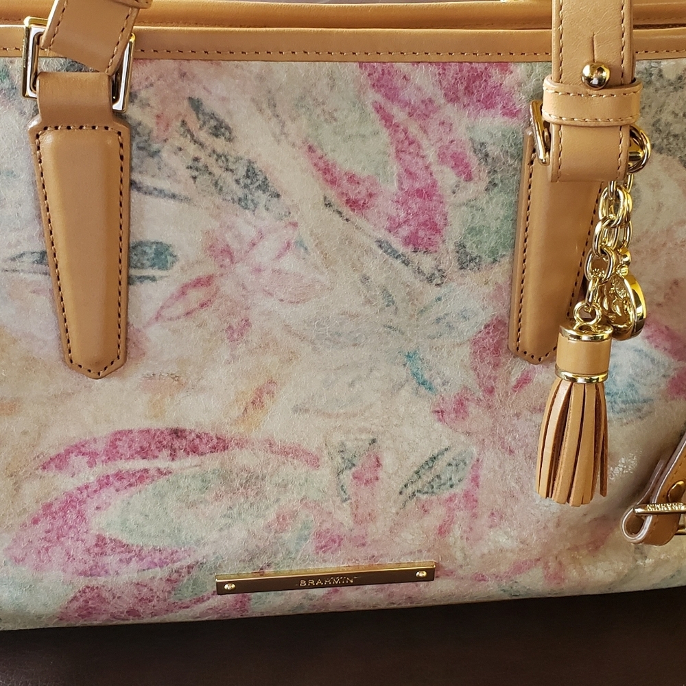 Brahmin mini asher 13 in x 9 in
